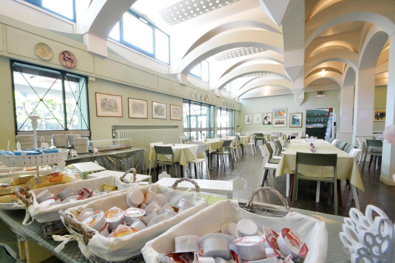 Hotel Maddalena Marina di Ravenna Kültér fotó