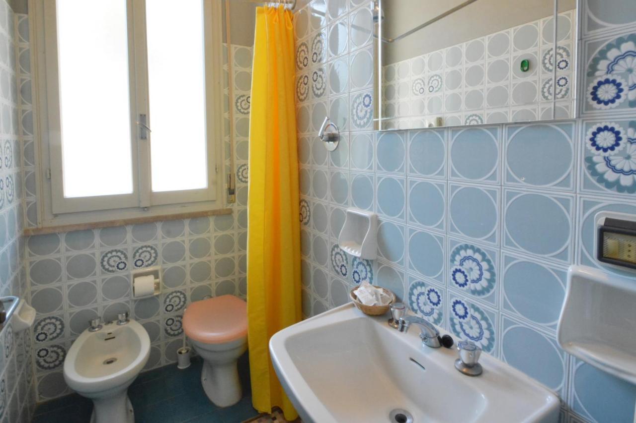 Hotel Maddalena Marina di Ravenna Szoba fotó