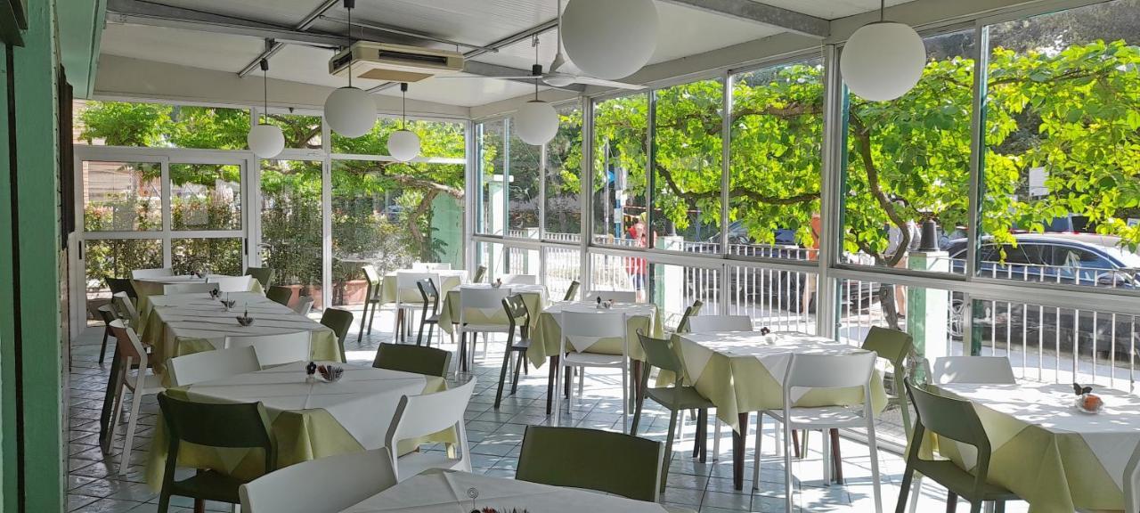 Hotel Maddalena Marina di Ravenna Kültér fotó