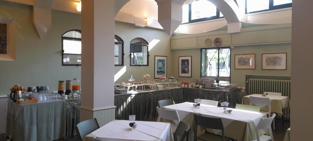 Hotel Maddalena Marina di Ravenna Kültér fotó