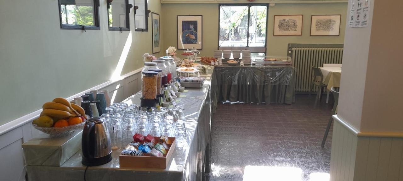Hotel Maddalena Marina di Ravenna Kültér fotó