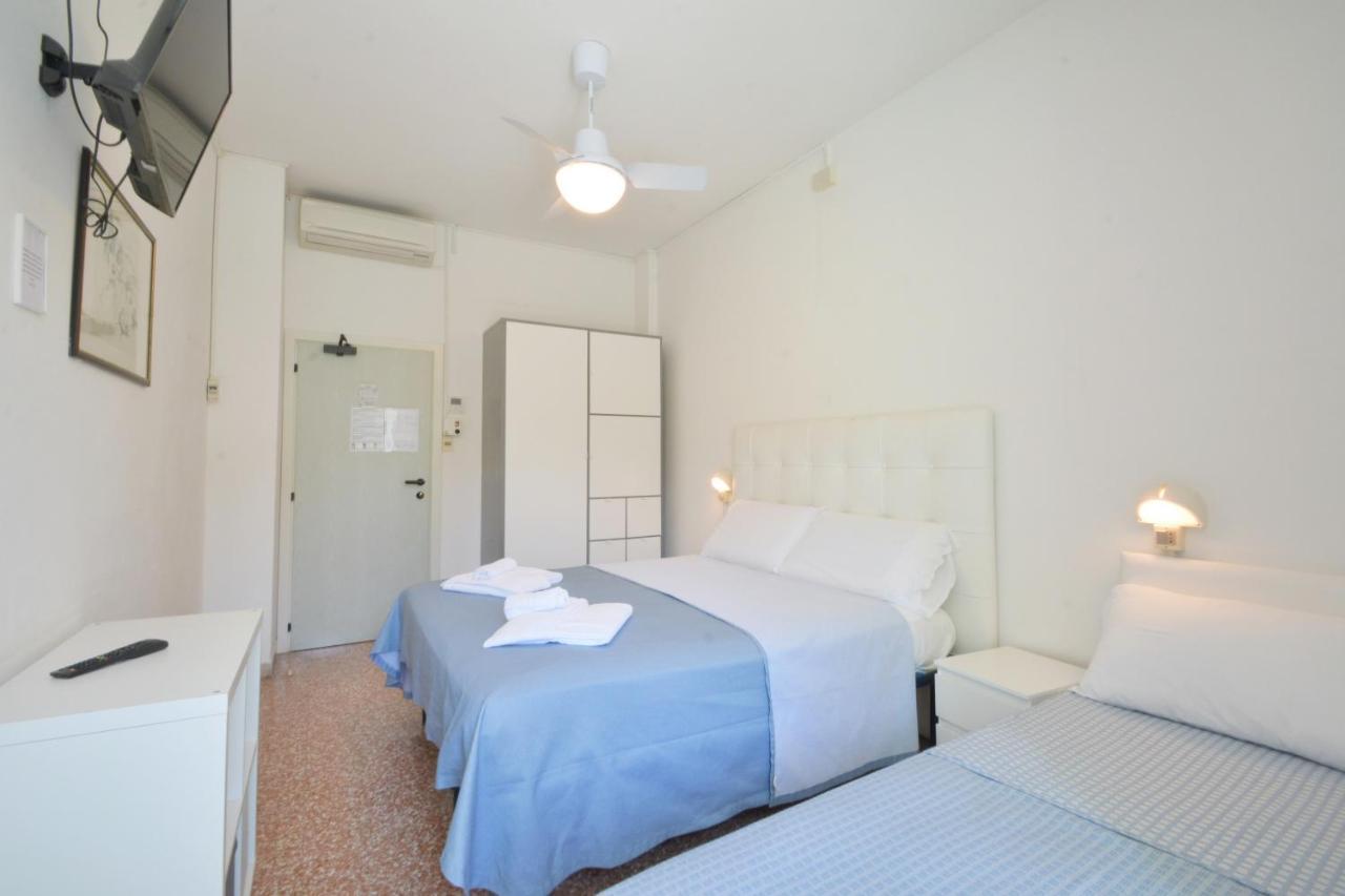 Hotel Maddalena Marina di Ravenna Kültér fotó